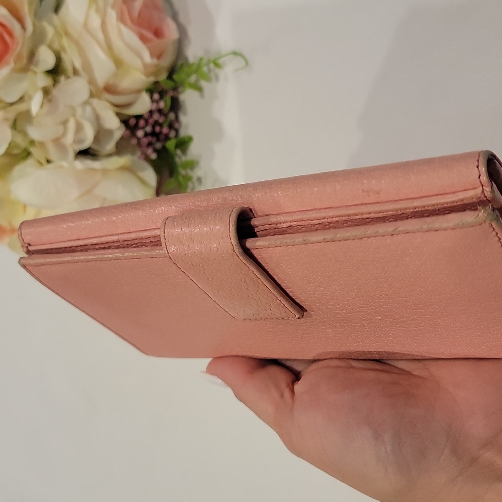 Authentic Gucci leather wallet - Picture 6 of 12